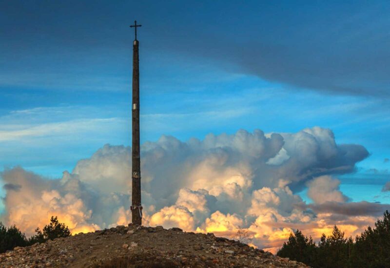 cruz-ferro-foncebadon-cruz-800x550